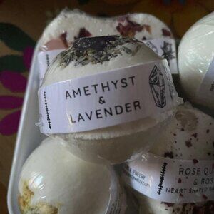 [Rage Gems] Bath Bomb --- Amethyst & Lavender